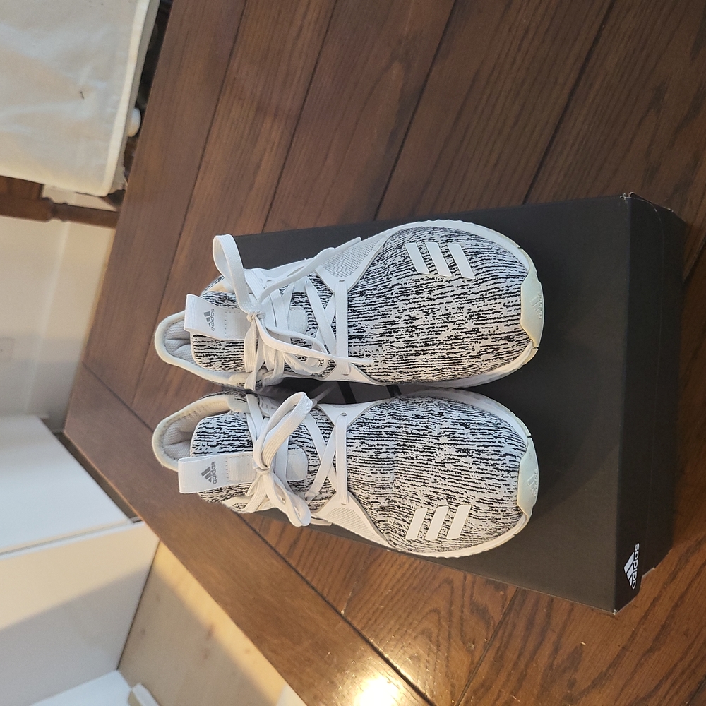 Adidas edge lux, size 8.5.